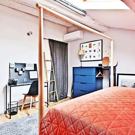La Bulle - Parking Gratuit En Souterrain - 2 Mins Du Palais Des Papes - Clim Ac - Wifi Avignon